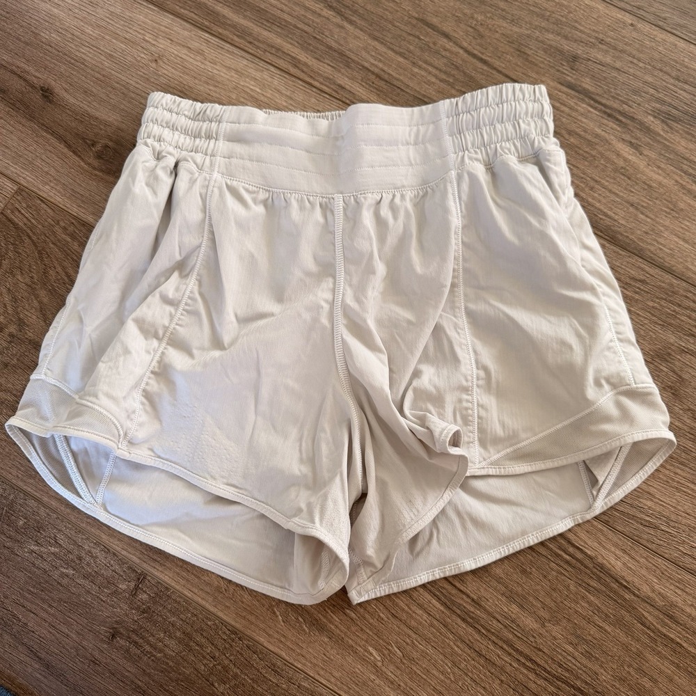 Lululemon size 4 Hotty Hot Short High-Rise Long 4" White - LW7AWJT